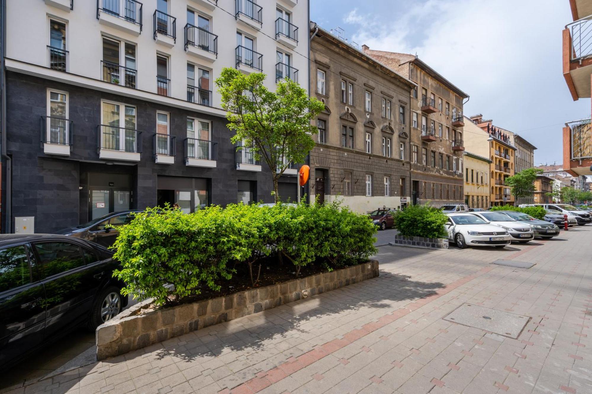 The Rose Garden Budapest Apartments Екстер'єр фото
