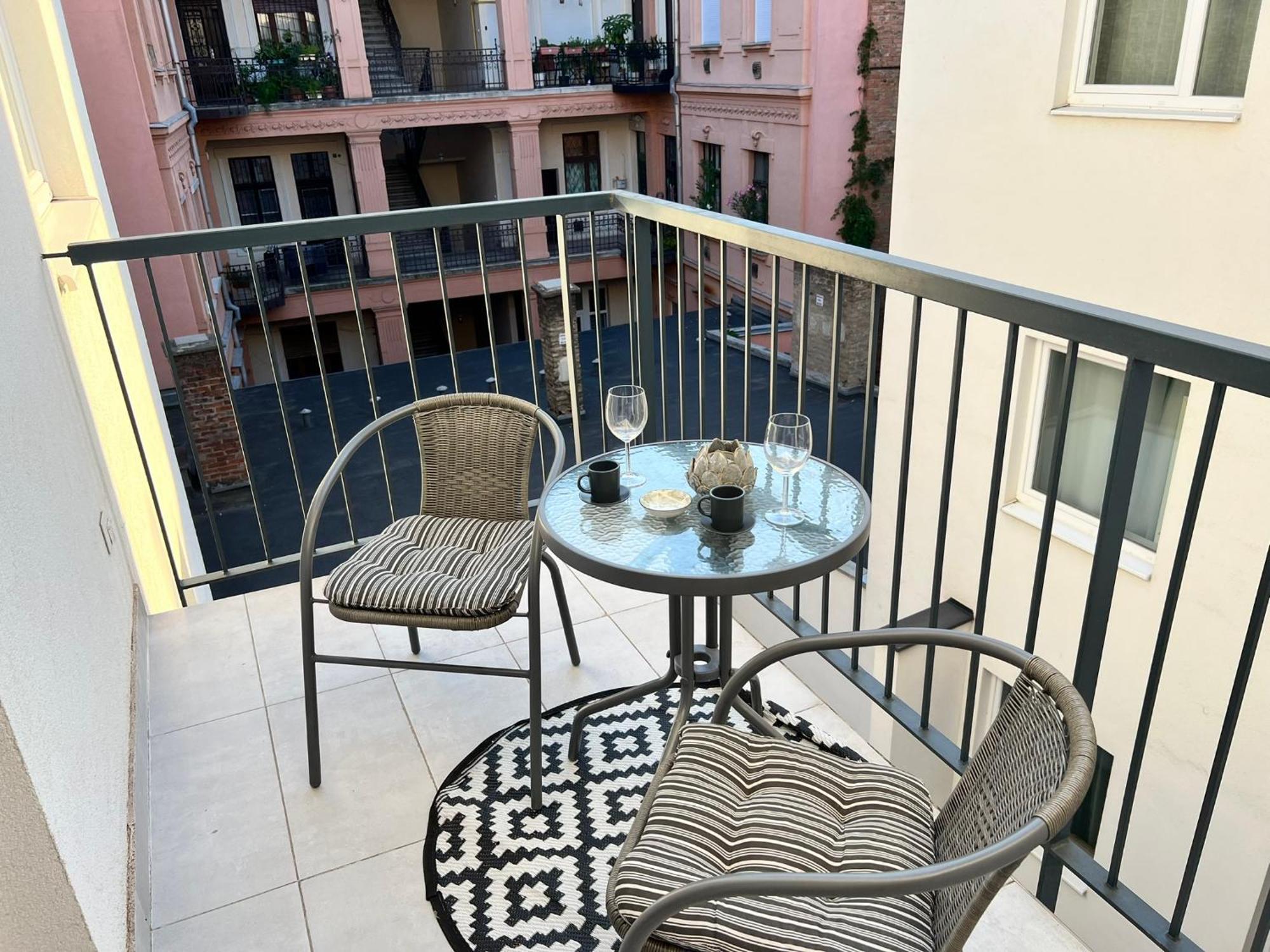The Rose Garden Budapest Apartments Екстер'єр фото