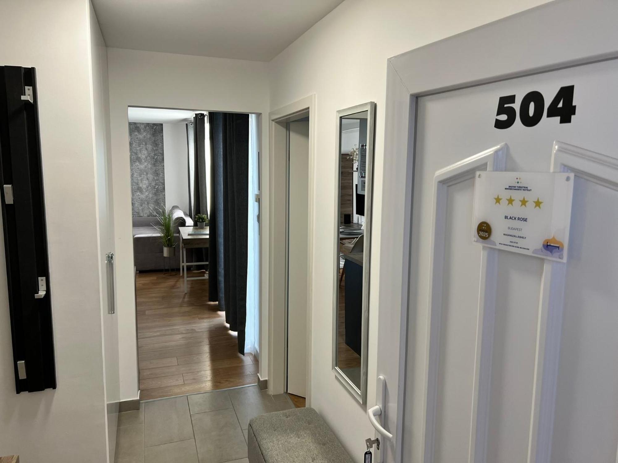 The Rose Garden Budapest Apartments Екстер'єр фото